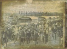 1970 Press Photo Pennsylvania Police surround buses carrying arrested students picture