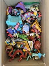 lot vintage caracter figuring  random bo’s with around 9 pounds box 10x10x6 picture