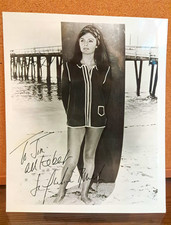 Jacqueline Bisset - Vintage Signed 8x10 Photo Surfboard Beach Autograph Classic picture