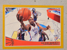 2009-10 Topps Gold border basketball card #575/2009 Kevin Durant #211 picture