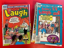 50 ARCHIE COMIC BOOKS (8) VINTAGE -ARCHIE, BETTY, VERONICA. JUGHEAD-SUMMER READS picture