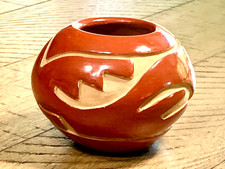 Signed Vintage 90s Denise Chavarria Santa Clara Pueblo Redware Pottery Bowl picture