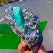 1.91LB Natural Rare Emerald Gem CrystalMineral Specimen/China picture