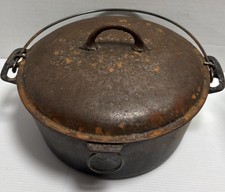 Antique Favorite Piqua Ware No 8 Cast Iron Dutch Oven Pot with Matching 8P Lid picture