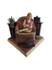 AMERICAN GIRL  statue Kit Kittredge books 1934 collectible Club bookend picture