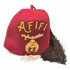 Vtg Afifi RED FEZ HAT Tacoma Washington MASONIC FREEMASONRY SHRINER & Brooch picture