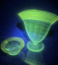 2 Pc. H.C. Fry Glass Company Uranium Gold Threading Control Bubble Glass Vase +1 picture