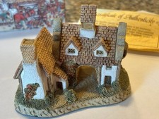 David Winter Cottages The Heart Of England The School House With Box & COA picture