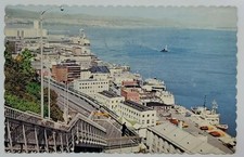 Postcard Le Promenade des Gouverneurs et vue d’ensemble du Bas de la Ville A2 picture