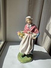 Royal Doulton Figurine ~ “Market Day” ~ Hn 1991 picture