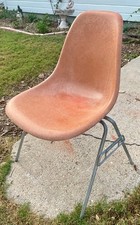 Vtg MID CENTURY CHARLES EAMES HERMAN MILLER FIBERGLASS SHELL SIDE CHAIR orange + picture