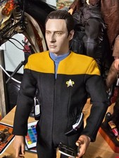 Exo-6 Lt Cmdr Data Ensign Harry Kim picture