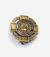 West Shore Community College RN Registered Nurse Pin Brooch 10K GF J1 picture