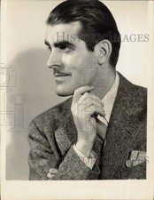 1935 Press Photo Tom Waring, popular singer of Fred Waring's Pennsylvanians picture