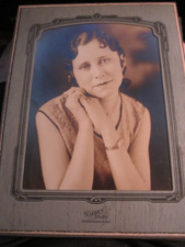LOT OF 7 ANTIQUE PHOTOGRAPHS - PORTRAITS AND MORE  - BBBB picture