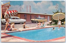 Postcard TX San Antonio Texas Modern Motel Swimming Pool Cars 1950s D152 picture