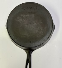 Early Arch “WAGNER” SiDNEY 0, No 10 Cast Iron Skillet with Heat Ring, Restored picture