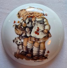 M.J. HUMMEL Trinket Box- Germany Reutter Porzellan - Follow the leader picture