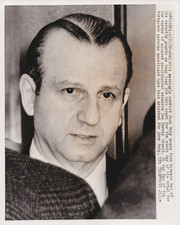 1964 Press Photo Lee Harvey Oswald Killer Jack Ruby Walks into Courtroom picture