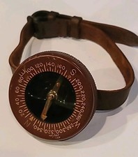 WW11 Army Paratrooper Corps Wrist Compass Taylor Bakelite Leather Great Condit picture