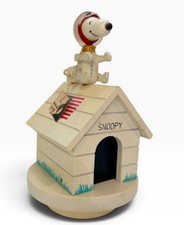 VTG 1969 Snoopy Astronaut Wooden Doghouse Music Box Fly Me To The Moon FOR PARTS picture