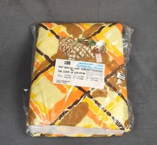 Vtg 60s 70s quilted bedspread Twin Yellow Brown Hippie Boho Retro Mid Century picture
