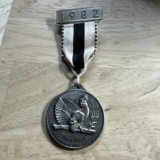 Vintage 1982 German Hiking/ Walking  Medal picture