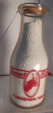vintage pyro pt milk bottle-Sunset Farm Tyringham, Mass pic Ayrshire Cows head picture