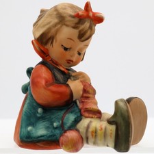 Hummel #432 Knit One, Purl One Figurine TMK-6 W. Germany 1984 Vintage Ex-Cond picture