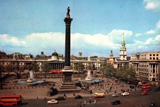 vintage postcard TRAFALGAR SQUARE NELSONS COLUMN London England unposted T365 picture