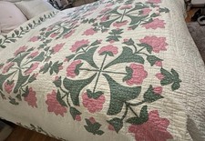 Rose Of Sharon Appliqué Hand Stitched Full  Quilt In Good Condition 1930 Beauty picture