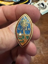 US Military Guam Command DI Pinback picture