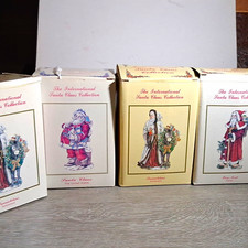 International Resourcing Santa Claus Collection Resin Figurines Boxed 2pc 1993 picture