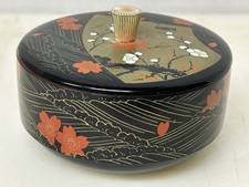 Vintage Hand-Painted Japanese Laquerware Trinket Box with Lid, VF Condition picture