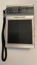 Vintage Realistic Radio Shack Hand Held Portable AM-FM Radio Model 12-719 Works picture