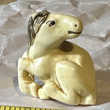 Japanese Netsuke Museum Collection Horse Netsuke Figurine SC-001-071 w/ Box picture