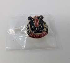 Music Harp Gold Tone Metal Black/Red Enamel Lapel Pin Pinback Vintage 3/4