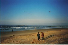 Photo 6x4 What a great place to fly a kite Bamburgh Dunes south of Bambu c1993 picture