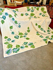 Grapevine Applique QUILT/Cotton/86”x86”/Used Good picture