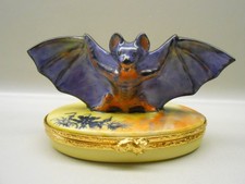 RARE Authentic Vintage Limoges Box France - Halloween Bat - Artoria - #d Edition picture
