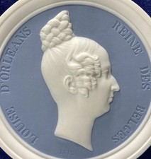 Rare Sèvres Porcelain Medallion of Queen Louise d’Orléans, Louvre Museum Sevres picture