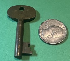 VTG BRASS ANTIQUE SKELETON KEY POLICE ALARM CALL BOX GAMEWELL FIRE 2 Inches Fyq7 picture