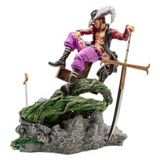 Captain Dracule Mihawk PVC Anime Figure Collectible Desk Prop Shelve Decoration picture