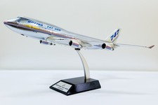 JC Wings KJ-B744-175 Boeing 747-400 House Color N401PW Diecast 1/200 Jet Model picture