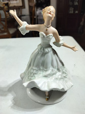 Antique German Wallendorf Porcelain Ballerina, 8