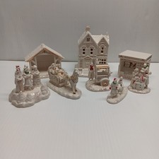 Lenox mistletoe park XMAS LOT OF 8 HOUSE MUSIC BOX NEWSSTAND SLEIGH  picture