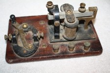 VINTAGE SIGNAL ELECTRIC CO, LEARNER TELEGRAPH SET-NR picture