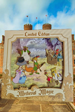 Disney Parks Medieval Magic Robin Hood Limited Edition LE 1000 Pin Set 2019 picture