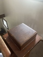 Invisible Statue picture