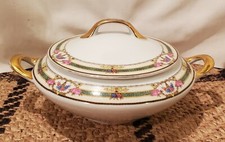 Vtg Victoria China CZECHOSLOVAKIA Oval Covered Vegetable Bowl w/Handles Floral picture